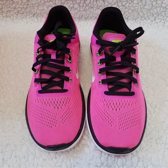 Nike running shoes - Picture 3 of 8